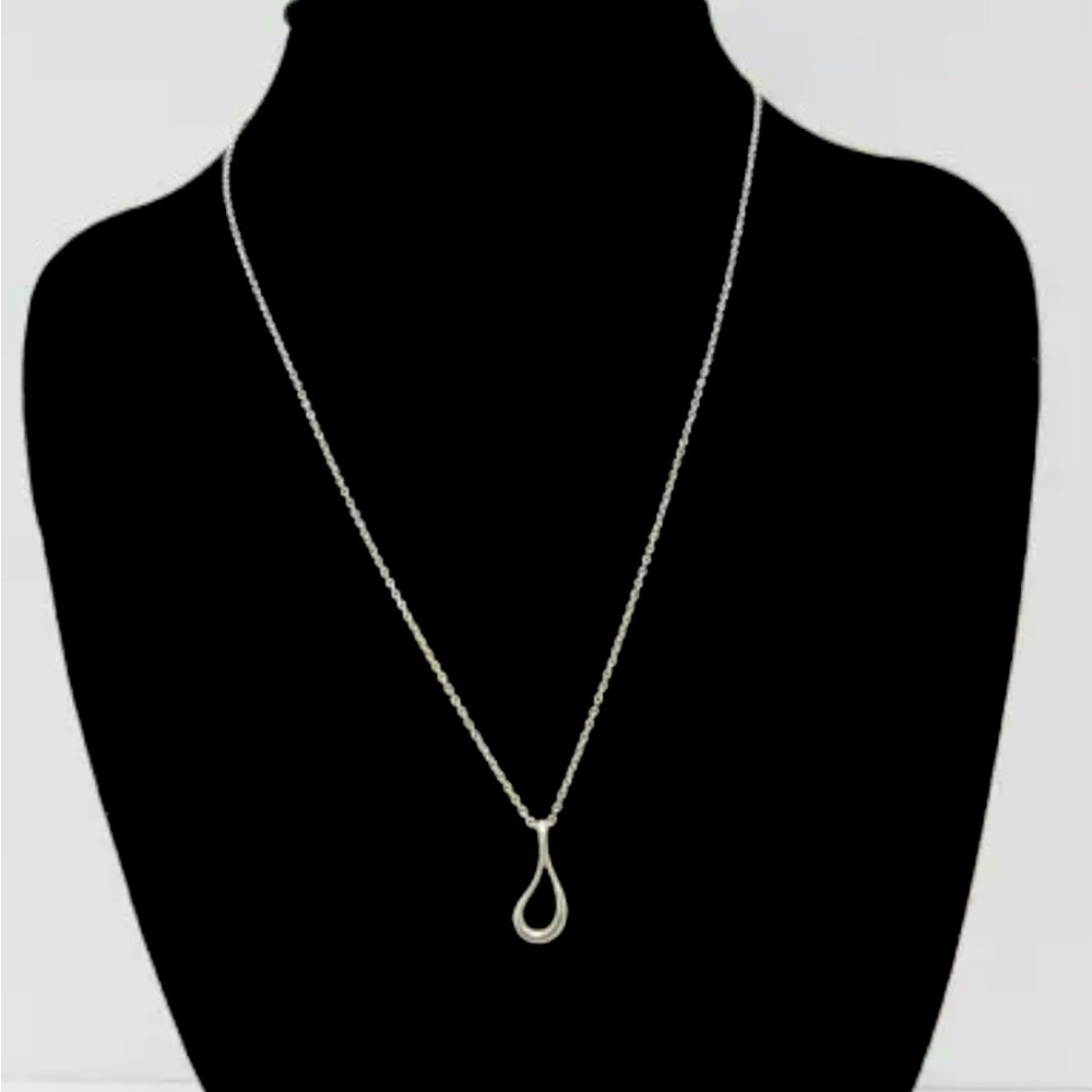 TIFFANY & Co Sterling Silver 925 Open Teardrop Necklace
